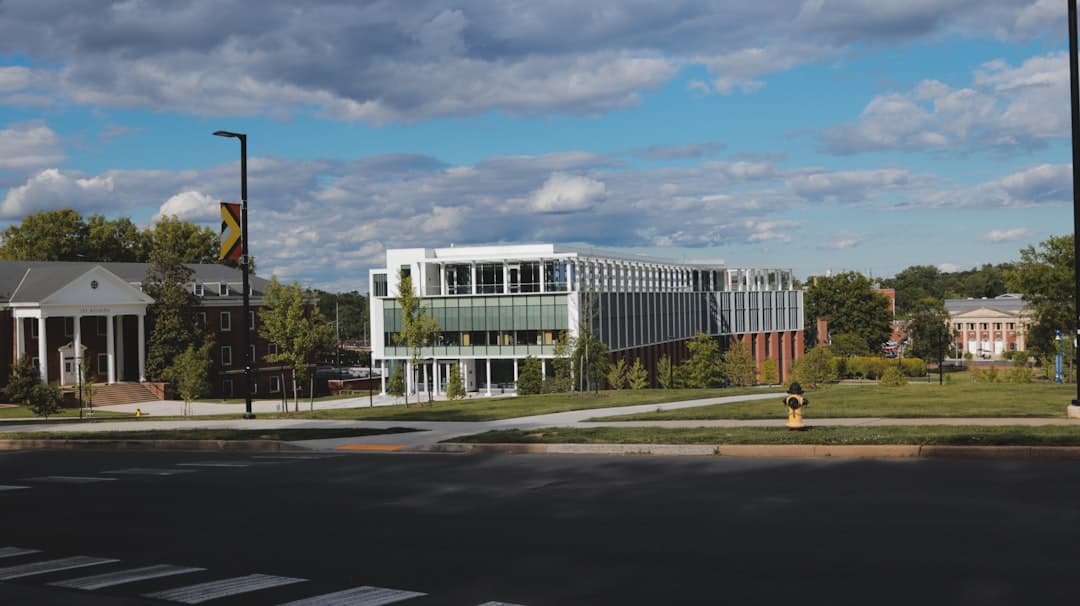 Johns Hopkins University: Full Scholarships for International Students