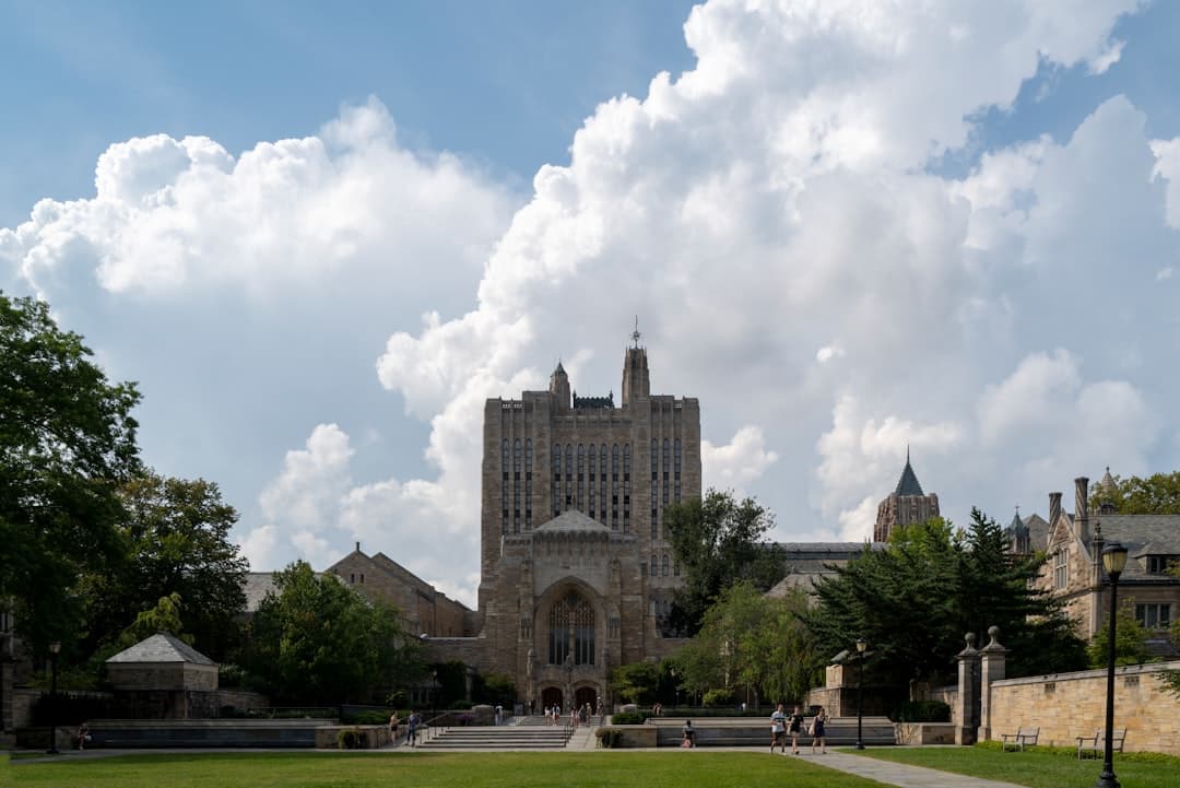 Trinity College Connecticut: Full Scholarships for International Students